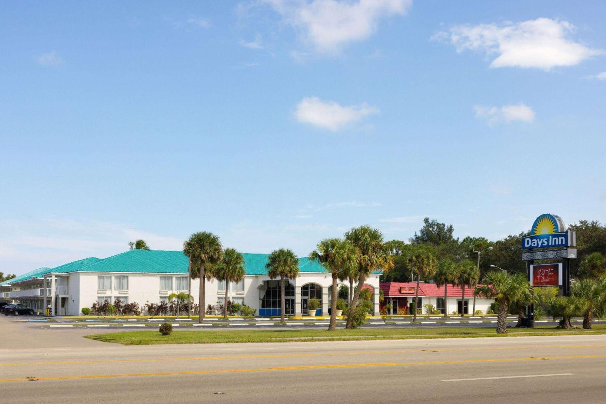 Days Inn By Wyndham Fort Pierce Midtown Экстерьер фото